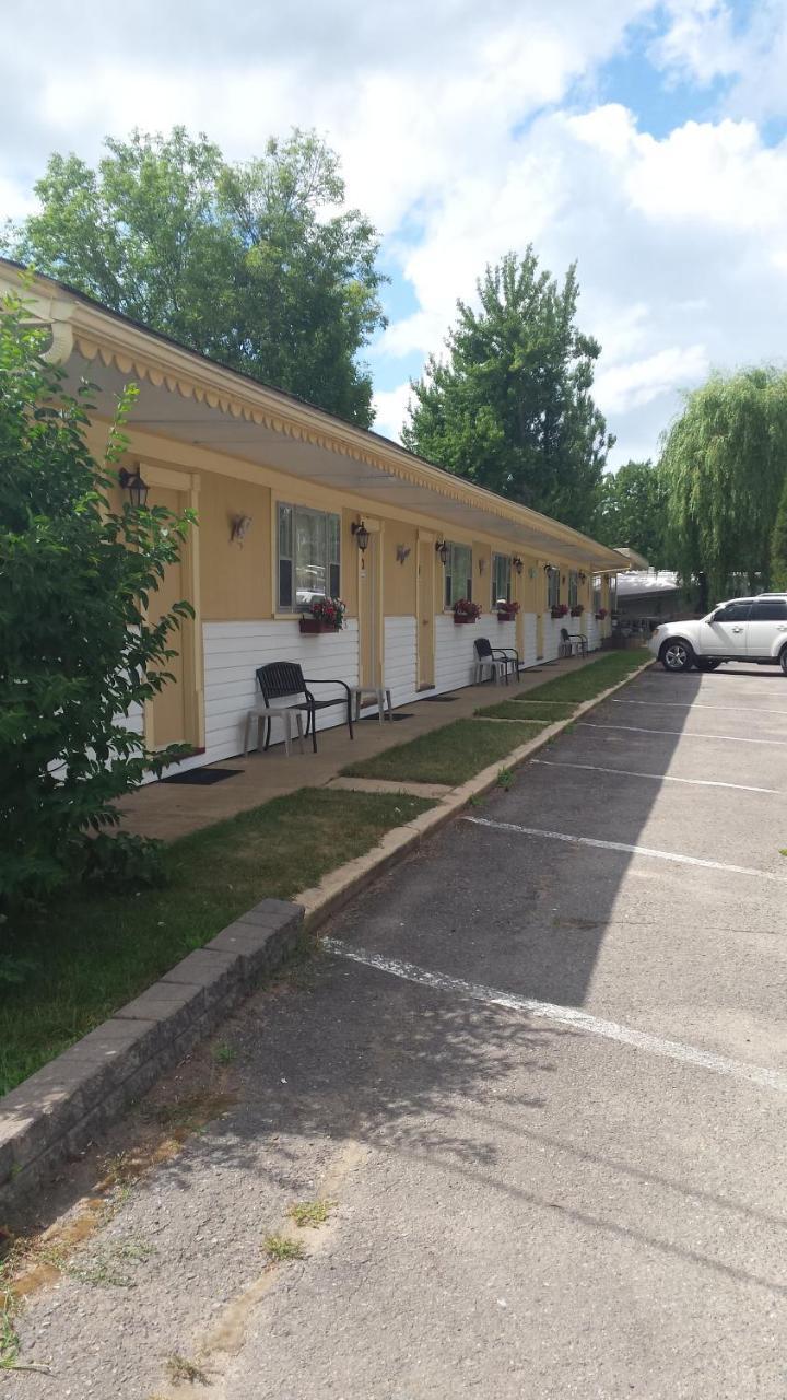Orchard Queen Motel & Rv Park Middleton Exterior foto